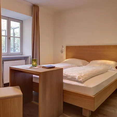 Steinhauswirt 3*