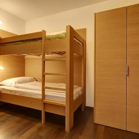 Steinhauswirt 3* Cadipietra