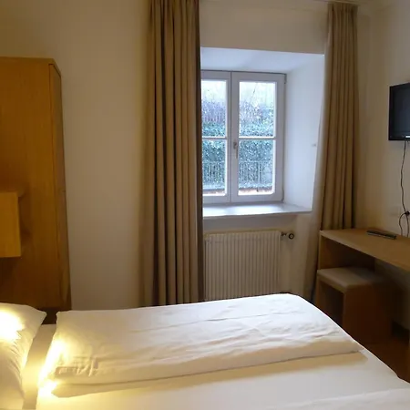 Steinhauswirt 3*