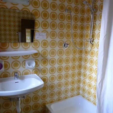 Steinhauswirt 3* Cadipietra